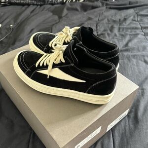 Black Suede Rick Owens w Black Laces🖤